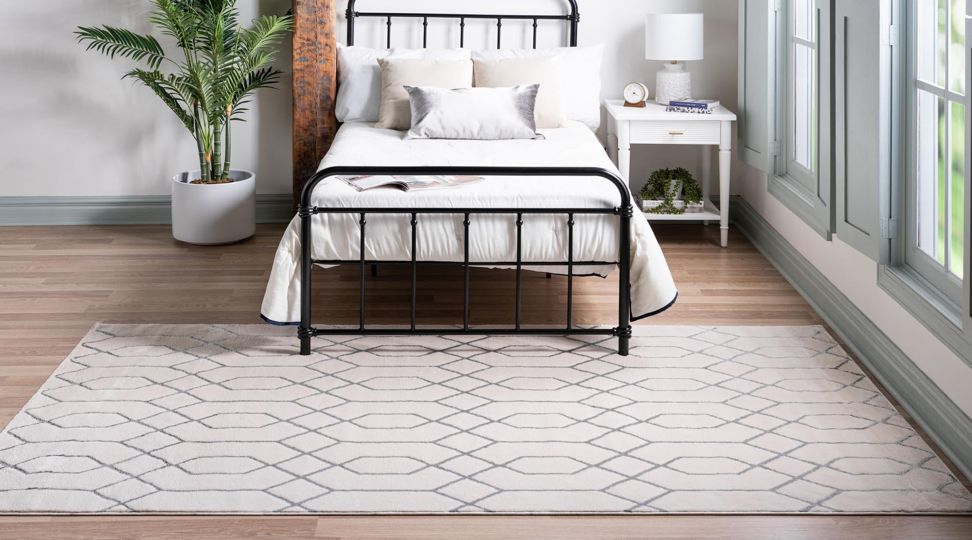 Rugs.com Glam Collection Rug – 9x12 White Silver Medium-Pile Rug Perfect for Living Rooms, Large Dining Rooms, Open Floorplans - Image 4
